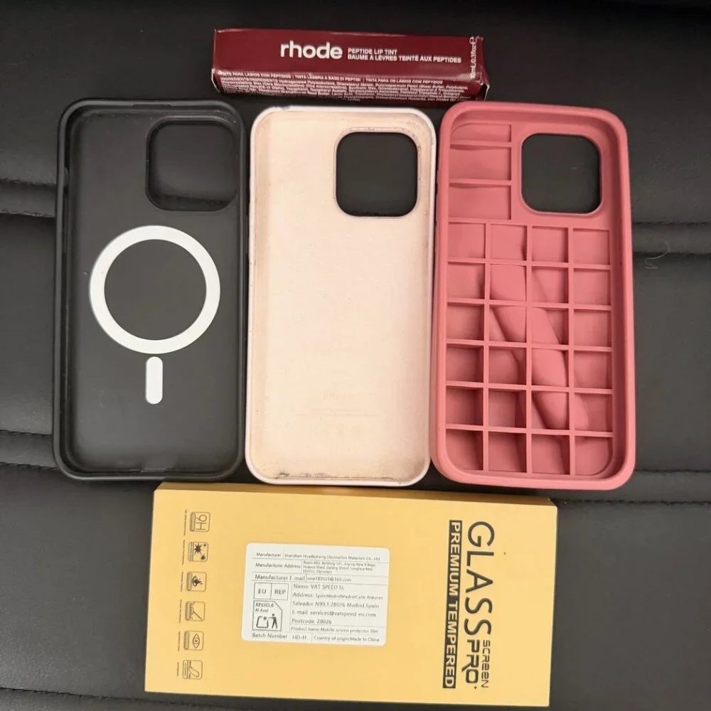 RHODE comes case